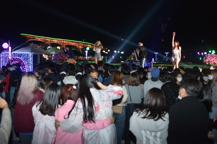 불빛쇼EDM_02.jpg